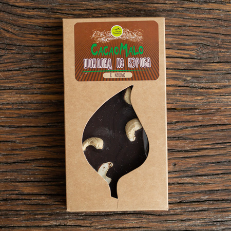 Шоколад из Кэроба необжаренного с кешью фото